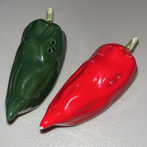 Red & Green Chili Pepper Salt n Pepper Shakers vintage